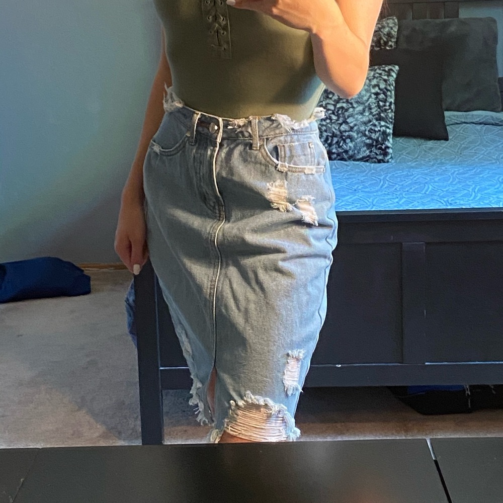 Missguided Distressed Denim Midi Skirt - Picture 6 of 9